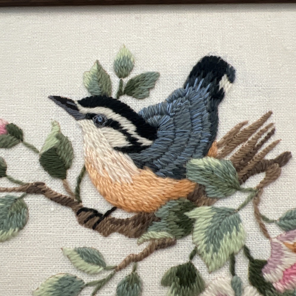 Nuthatch Embroidery Bird Floral Hand Made Wall Hanging Framed Vintage - Picture 2 of 10